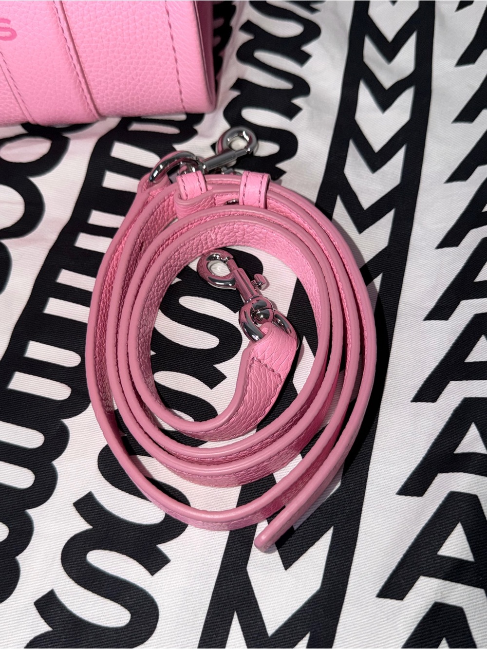 Marc Jacobs Fluro Pink The Tote Bag Small Leather - Picture 10 of 10
